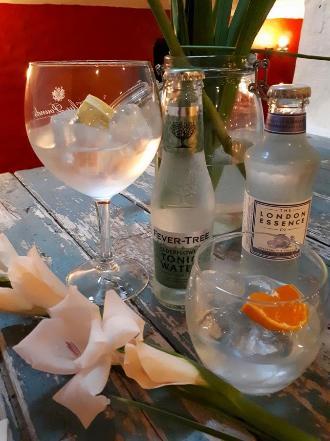 Ty Glyndwr Bunkhouse, Bar And Cafe Vandrehjem Caernarfon Eksteriør billede